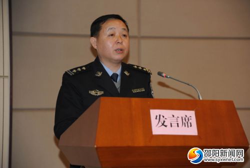 2市公安局党委委员、政治部主任朱建龙在全省公安政治工作会议上作典型发言
