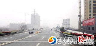 市區(qū)西湖南路公跨鐵路橋通車