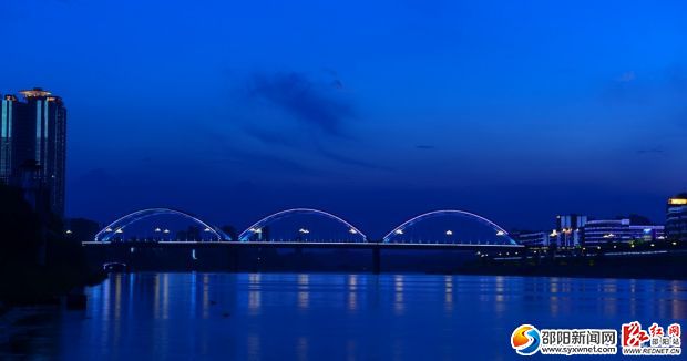 西湖橋夜景