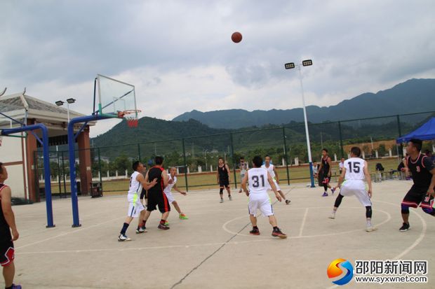 圖為湖南南山國家公園和城步二中比賽中