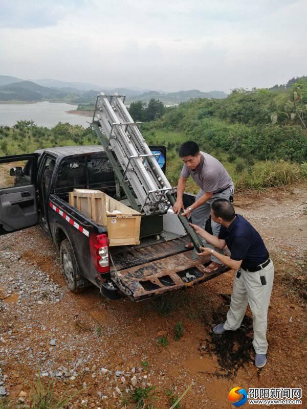 8月2日，邵東縣在黃家壩水庫進行人工增雨作業(yè)