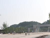 西苑公園入口廣場(chǎng)建設(shè)接近尾聲