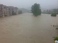 隆回橫板橋鎮(zhèn)遭暴雨襲擊 街道田間部分被淹