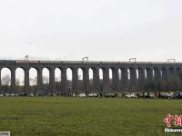 英國著名蒸汽機車“蘇格蘭飛人”重見天日