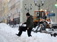 莫斯科遇80年來最大暴雪 6萬環(huán)衛(wèi)工上街掃雪