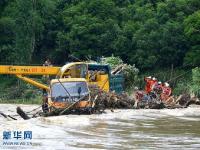 廣西多地遭遇暴雨洪水襲擊 消防用無(wú)人機(jī)參與救援