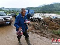 福建南平建陽區(qū)發(fā)生泥石流 受災民眾等待安置