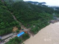 獨家航拍福建山體滑坡全景現(xiàn)場