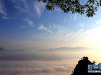 雨后齊云山現(xiàn)云海