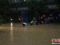 重慶22個區(qū)縣遭遇暴雨襲擊 多地出現(xiàn)內澇等災情