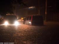 河南安陽(yáng)遭百年一遇暴雨 城區(qū)汪洋如大海