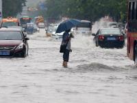 山東濰坊遇強降雨 市區(qū)積水嚴重