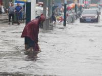 山東濰坊遇強降雨 市區(qū)積水嚴重