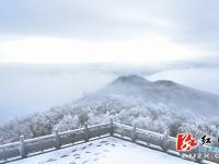 張家界迎入冬首場降雪 銀裝素裹雪景如畫