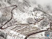 航拍雪后恩施大峽谷 雪潤(rùn)峽谷如水墨