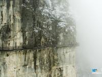 航拍雪后恩施大峽谷 雪潤峽谷如水墨