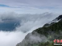  江西廬山雨后現(xiàn)云海景觀