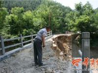 陜西一村莊建便民橋 建好后2小時(shí)垮塌