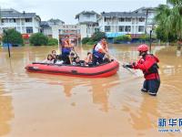 廣西一高校學(xué)生被洪水圍困 多部門救援