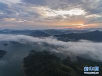  安徽霍山：雨后大別山