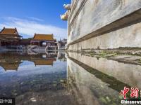 雨后北京開啟蔚藍模式 故宮現(xiàn)“天空之鏡”