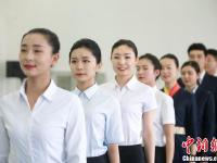 山西太原招空乘 18歲少女欲圓空姐藍(lán)天夢