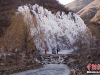  北京冬日神泉峽冰瀑