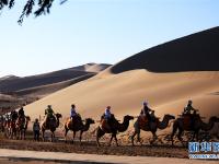  甘肅敦煌迎來(lái)旅游旺季