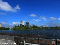  雨后寧陽(yáng)復(fù)圣公園碧水藍(lán)天 高顏值宛如童話世界