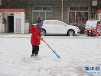  雪中兒童歡樂多