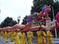  貴州臺(tái)江：“舞龍噓花”慶元宵