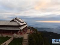  峨眉山景色秀美