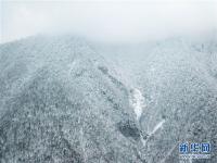 銀裝素裹官鵝溝