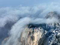 雪霽華山
