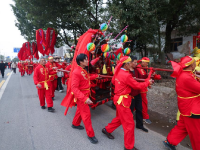 古鎮(zhèn)老街熱鬧迎元宵
