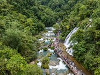 貴州荔波：初夏旅游漸升溫
