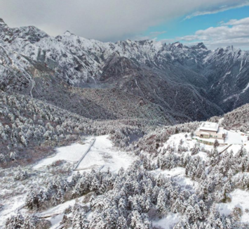 雪落官鵝溝