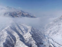 雪后賀蘭山
