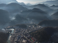 小鎮(zhèn)晨曦 水墨風景
