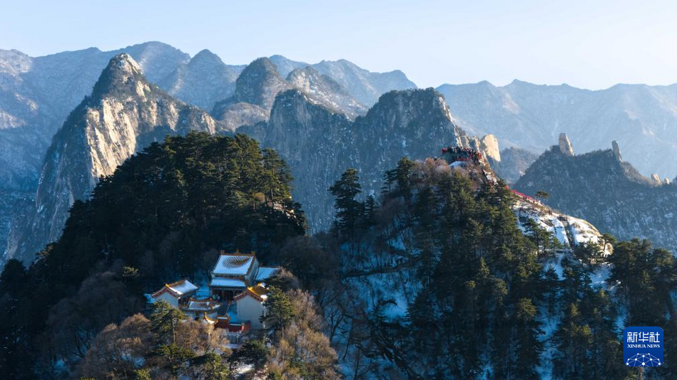 華山迎來新春旅游高峰
