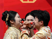 河北石家庄：为爱结缘
