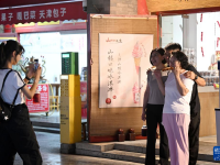 天津：夏夜逛古街
