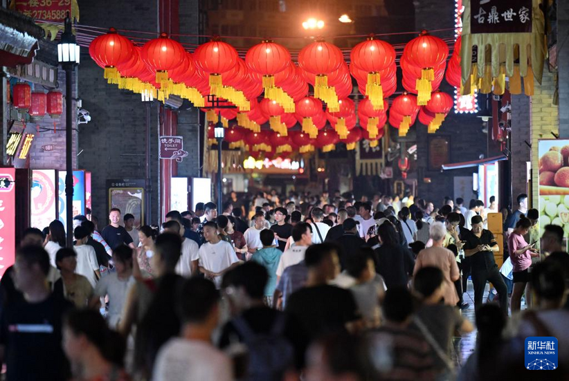 天津：夏夜逛古街
