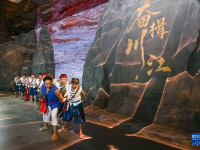 重慶：川江航運文化園開園

